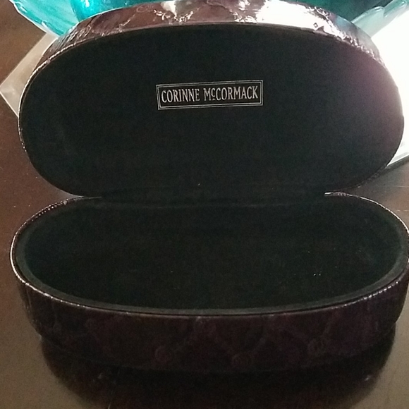 Eye glass case - Picture 2 of 2